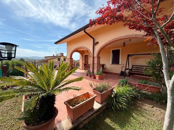 casa indipendente in vendita a Sant'Angelo Romano in zona Montardone