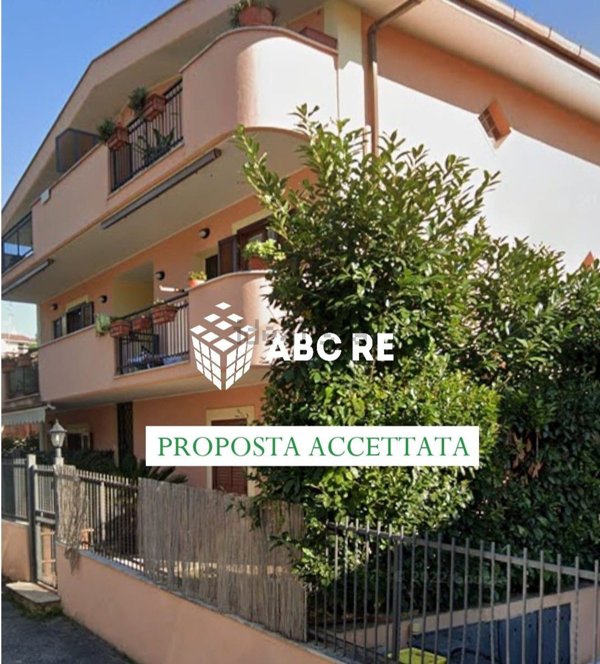 appartamento in vendita a Sant'Angelo Romano in zona Montardone