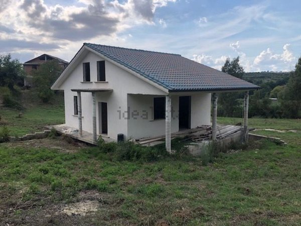 casa indipendente in vendita a Sant'Angelo Romano in zona Montardone