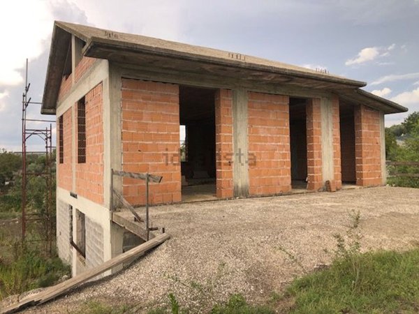 casa indipendente in vendita a Sant'Angelo Romano in zona Montardone