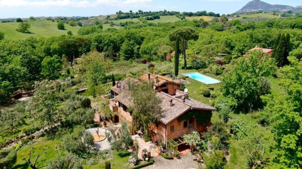 casa indipendente in vendita a Sant'Oreste