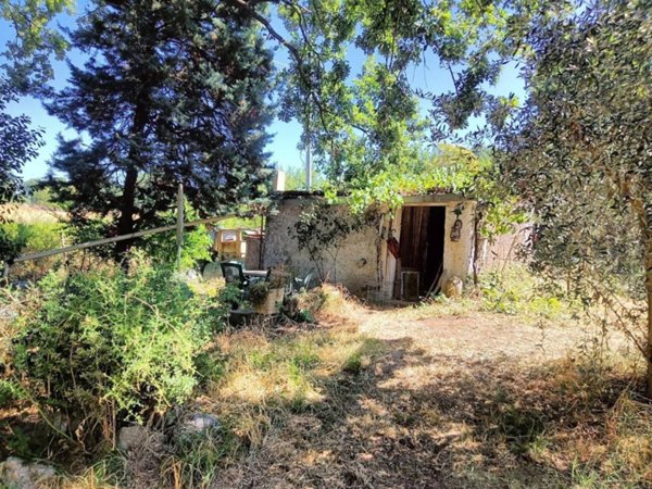 casa indipendente in vendita a Sant'Oreste