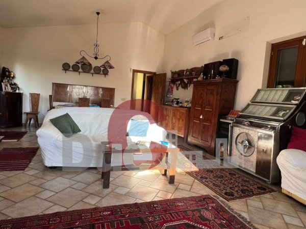 casa indipendente in vendita a Sant'Oreste