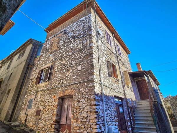 appartamento in vendita a Sant'Oreste