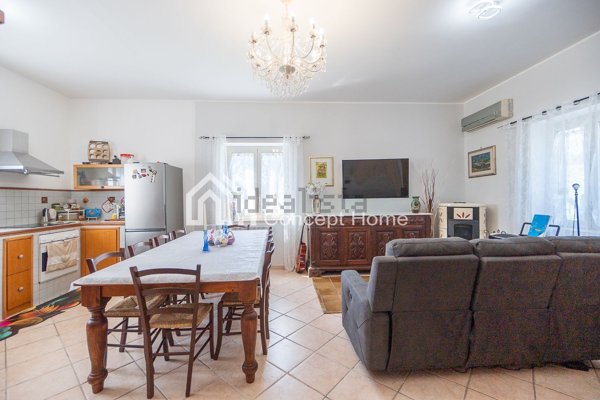 appartamento in vendita a Sant'Oreste
