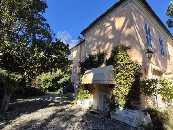 casa indipendente in vendita a Sant'Oreste