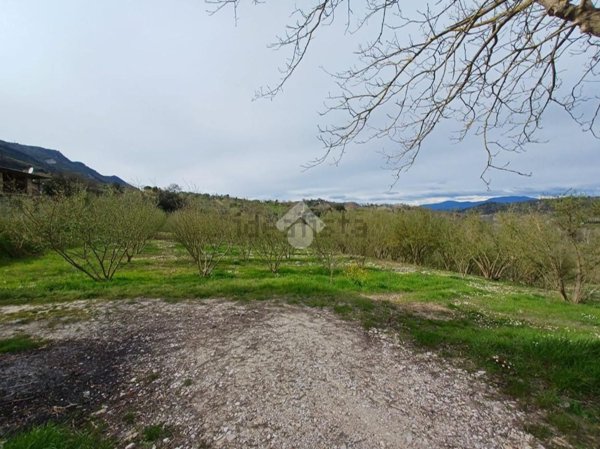 casale in vendita a Sant'Oreste