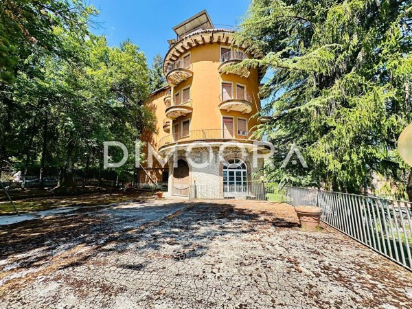 intera palazzina in vendita a San Vito Romano