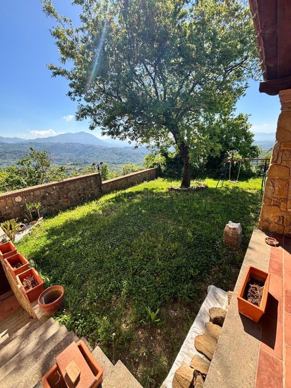 pentavano in vendita a San Vito Romano
