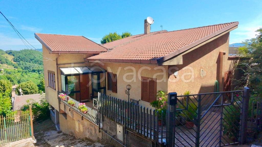 casa indipendente in vendita a San Vito Romano