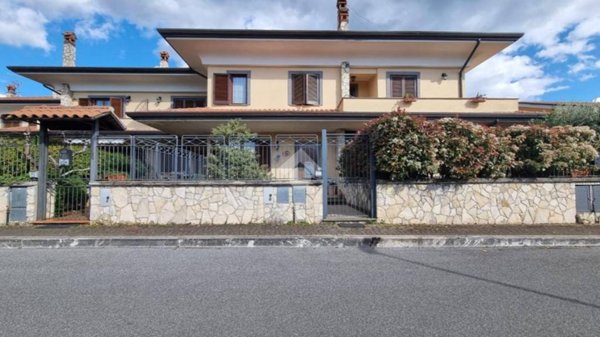casa indipendente in vendita a Segni