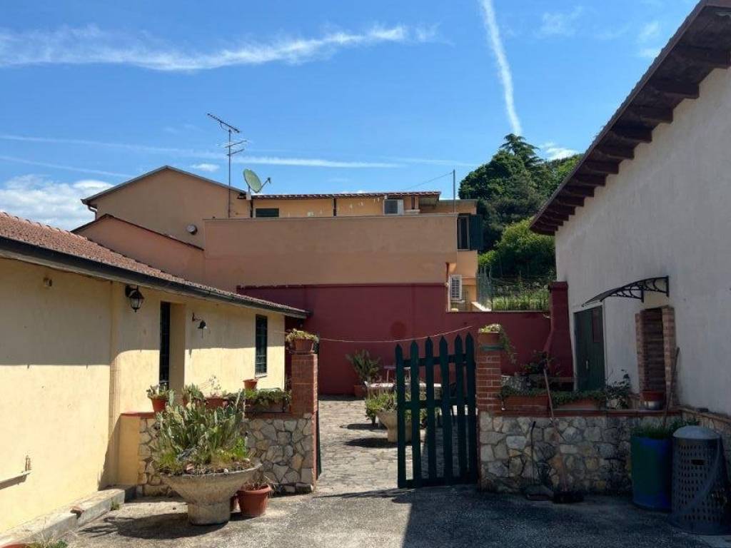 casa indipendente in vendita a Segni
