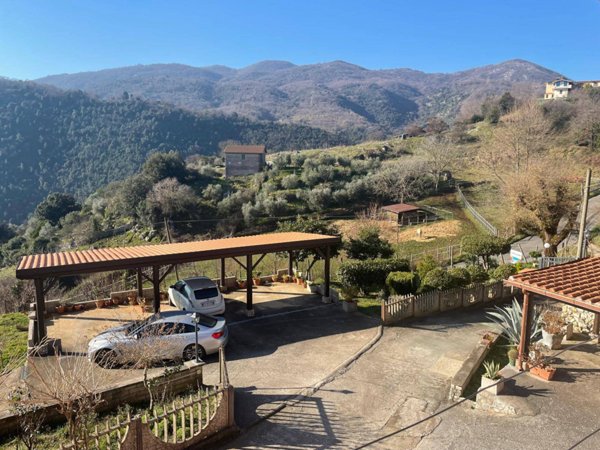 casa indipendente in vendita a Segni