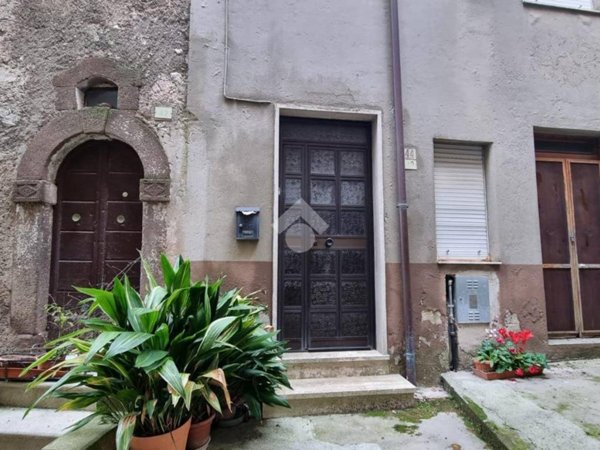 intera palazzina in vendita a Segni