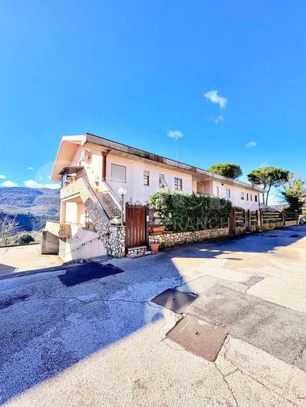 casa indipendente in vendita a Segni