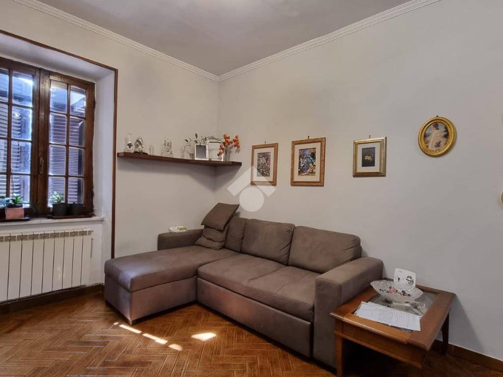 intera palazzina in vendita a Segni