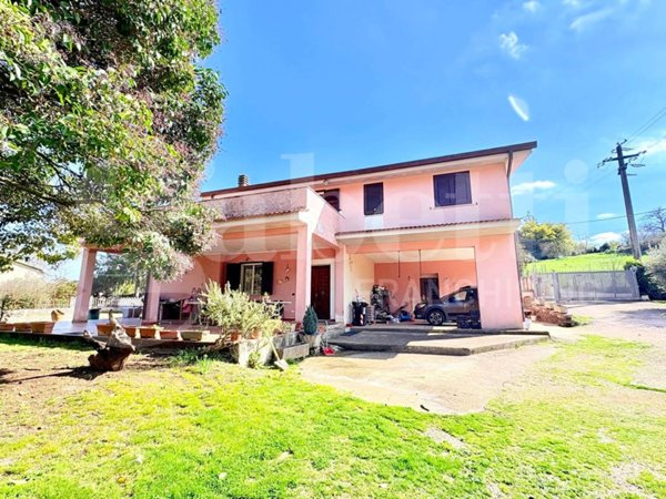 casa indipendente in vendita a Segni