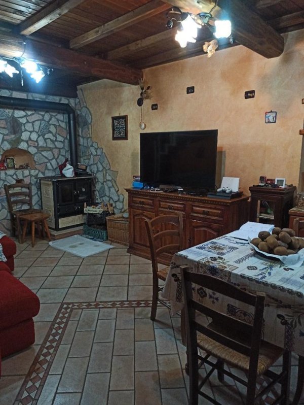 casa indipendente in vendita a Segni