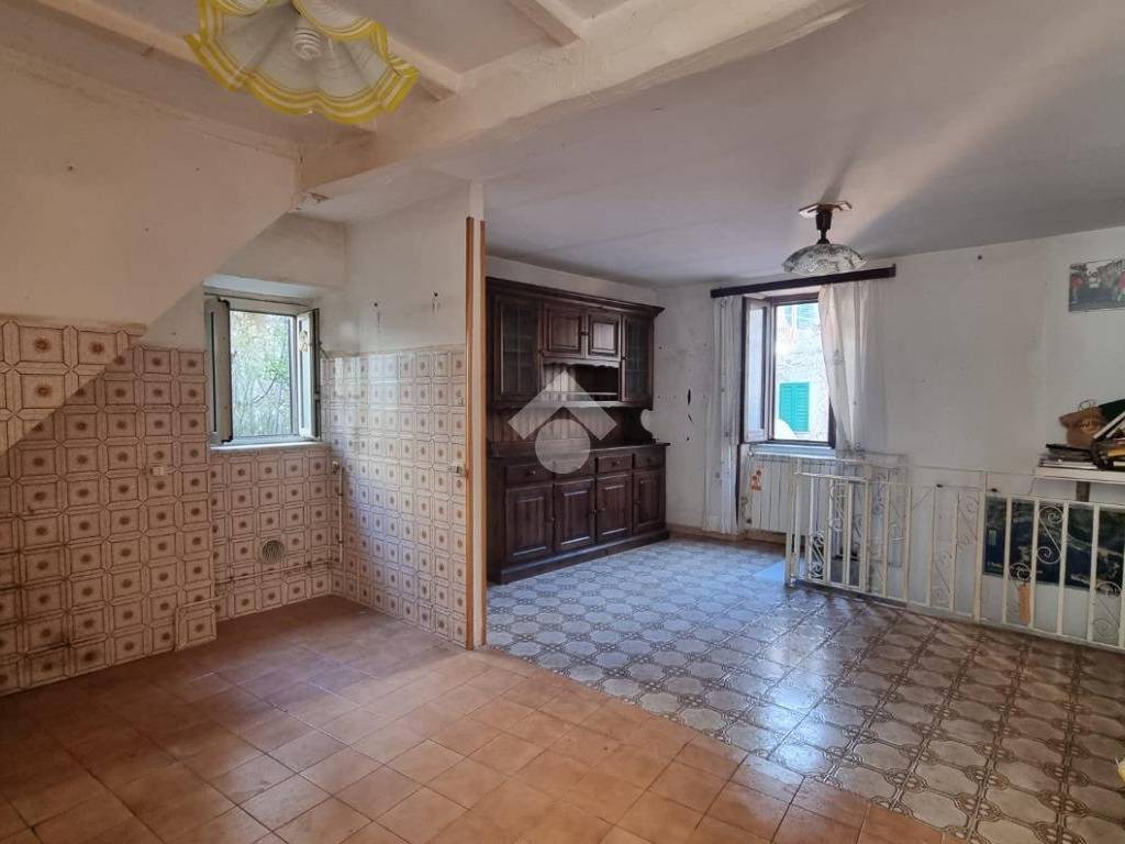 intera palazzina in vendita a Segni