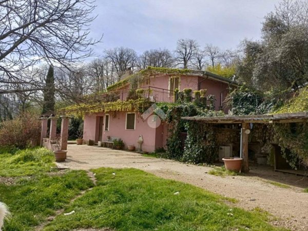 casa indipendente in vendita a Segni