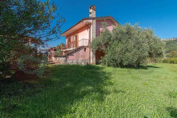 casa indipendente in vendita a Segni