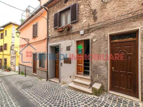 casa indipendente in vendita a Segni