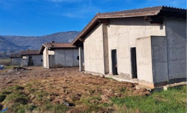casa indipendente in vendita a Segni