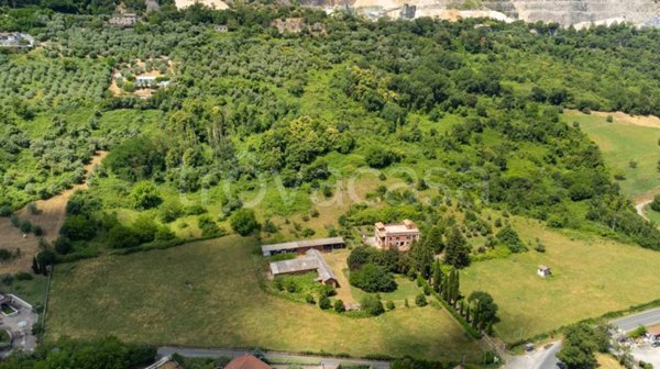 casa indipendente in vendita a Segni