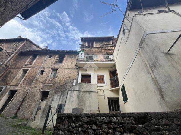appartamento in vendita a Subiaco