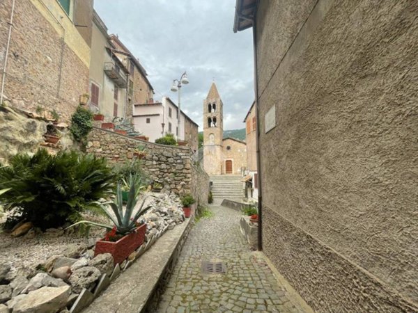 appartamento in vendita a Subiaco