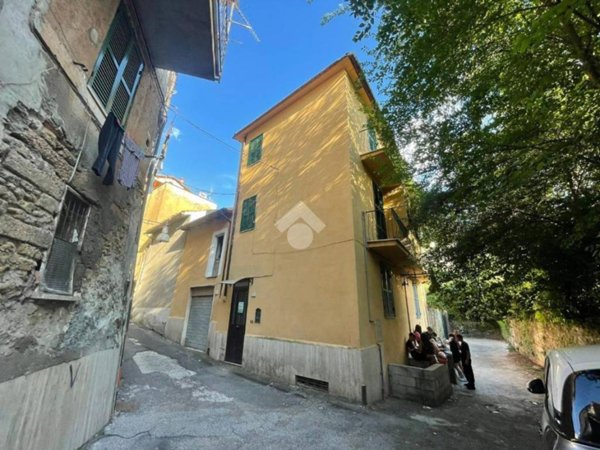 appartamento in vendita a Subiaco
