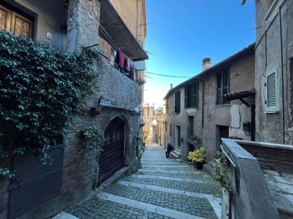 appartamento in vendita a Subiaco