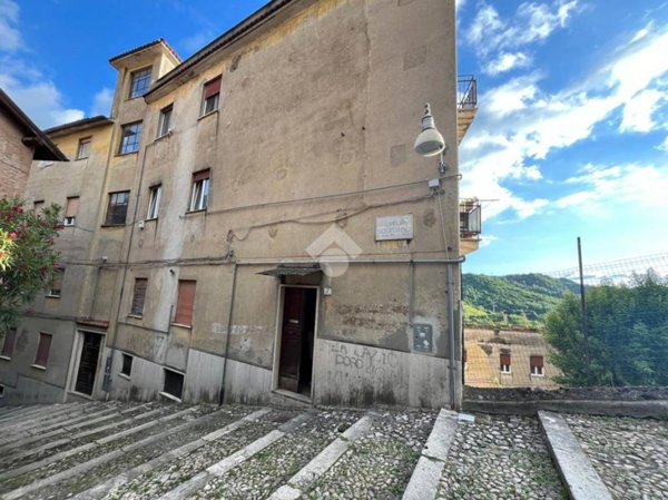 appartamento in vendita a Subiaco