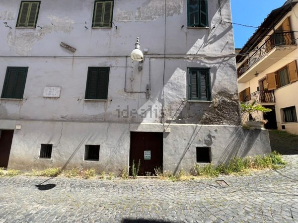 appartamento in vendita a Subiaco