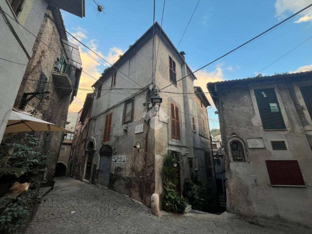 appartamento in vendita a Subiaco