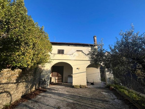 casa indipendente in vendita a Subiaco