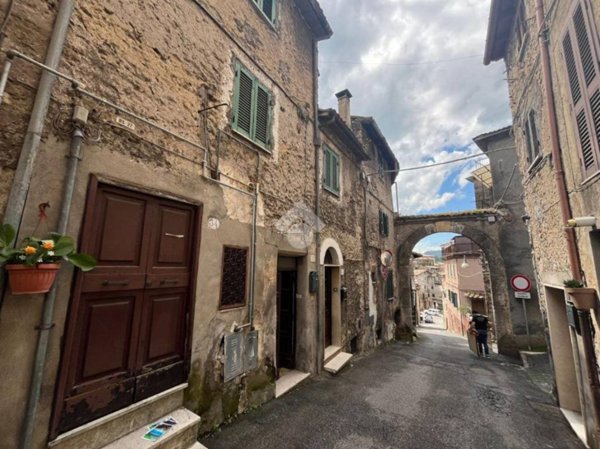 appartamento in vendita a Subiaco