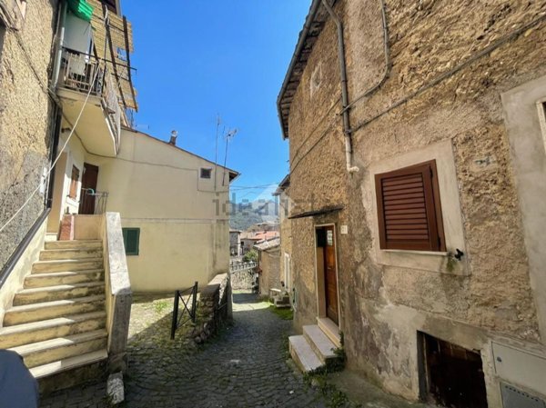 casa indipendente in vendita a Subiaco