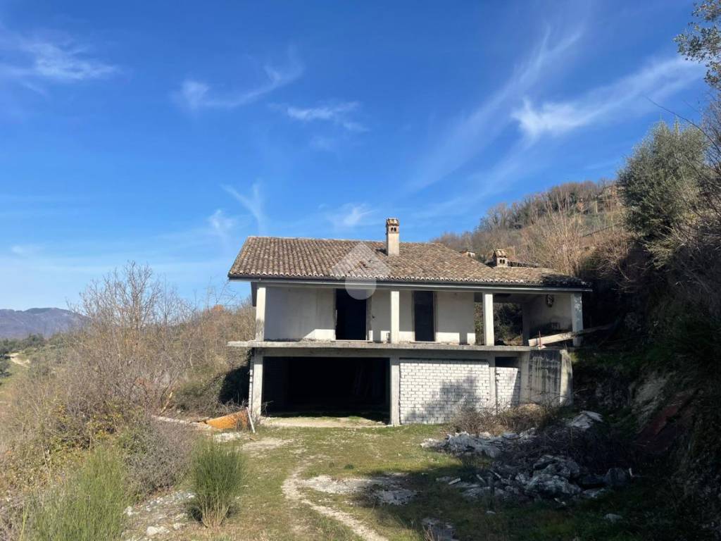 casa indipendente in vendita a Subiaco