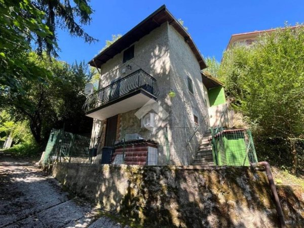 casa indipendente in vendita a Subiaco