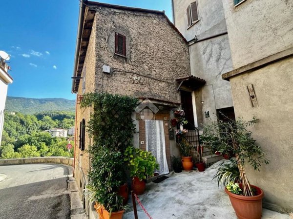 appartamento in vendita a Subiaco