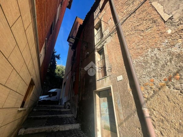 appartamento in vendita a Subiaco