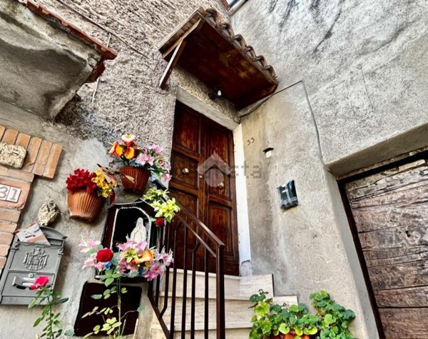 appartamento in vendita a Subiaco
