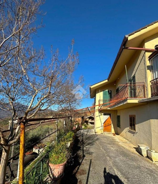 casa indipendente in vendita a Subiaco