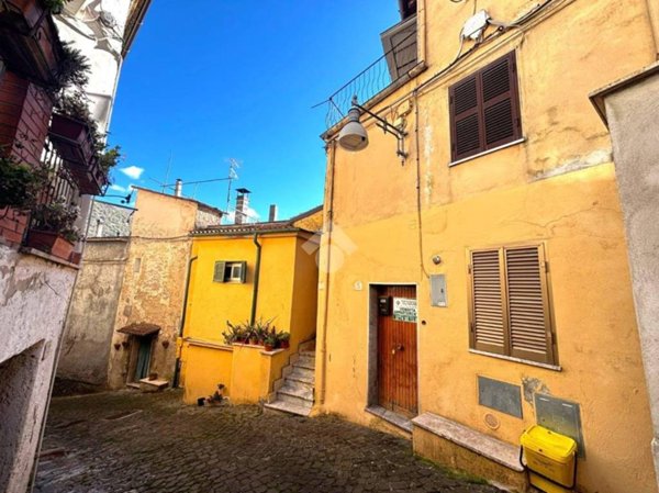 appartamento in vendita a Subiaco