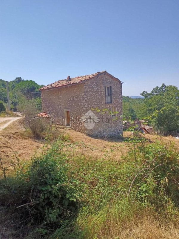 appartamento in vendita a Subiaco