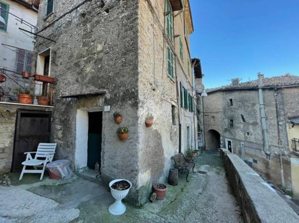 appartamento in vendita a Subiaco