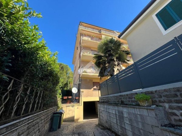 appartamento in vendita a Subiaco