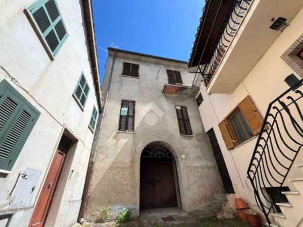 casa indipendente in vendita a Subiaco
