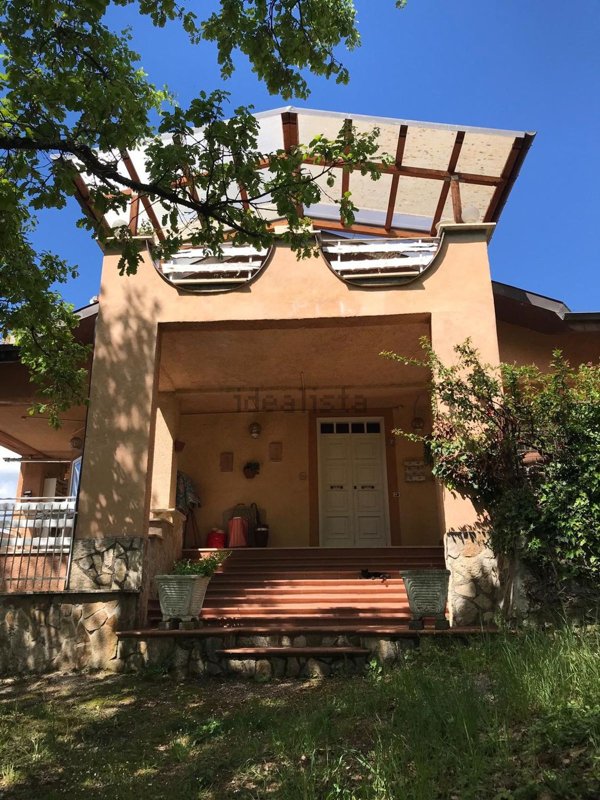 casa indipendente in vendita a Subiaco